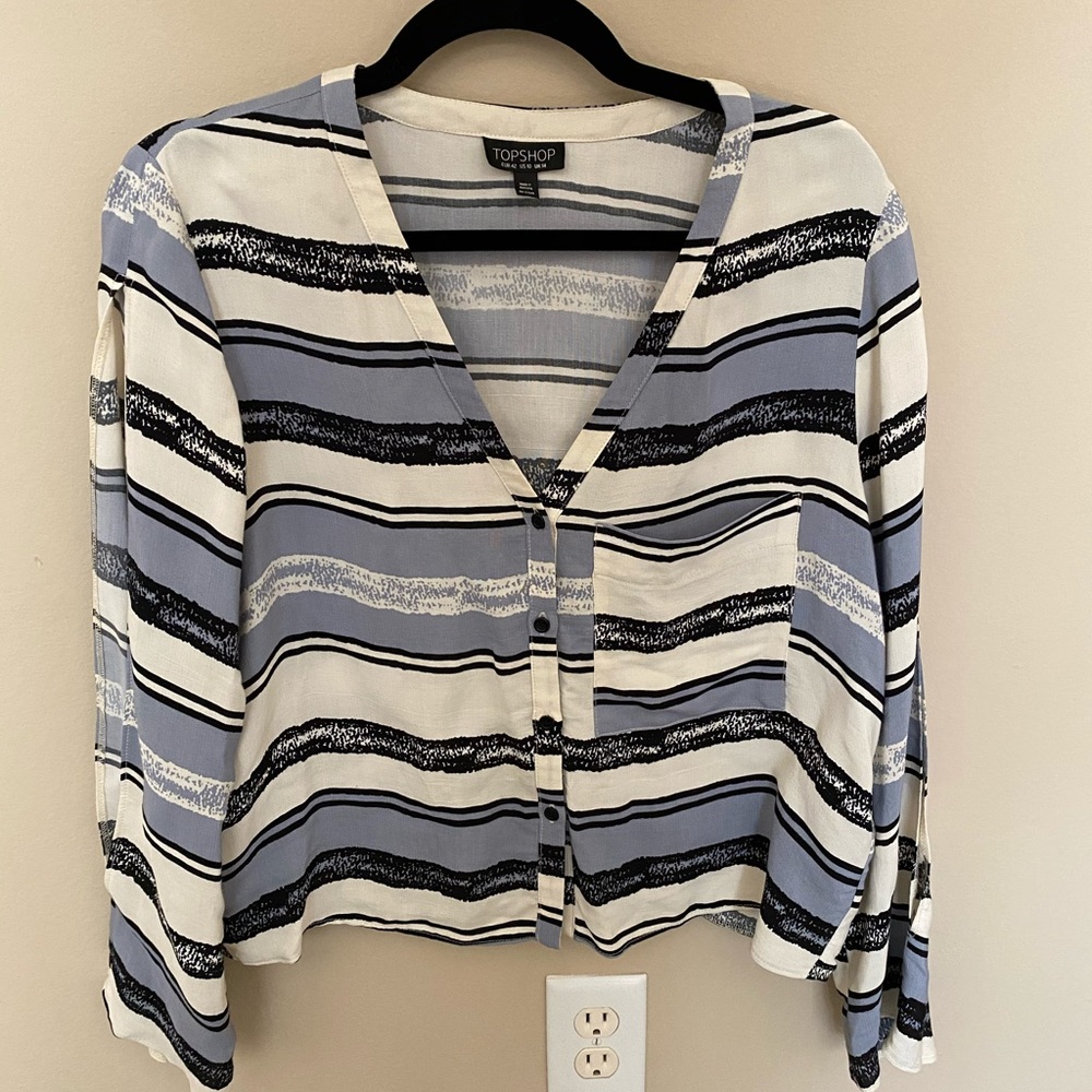 TOPSHOP Split Sleeve Crop Top